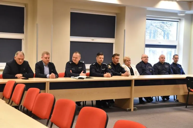 Kiedy pracownik ma prawo do odprawy i czy przysługuje mu wynagrodzenie?