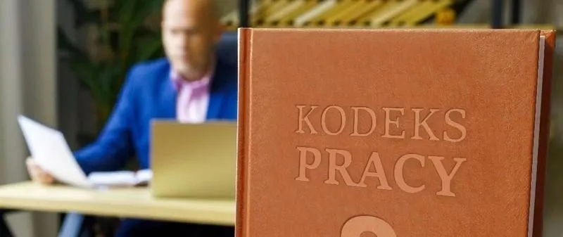Kluczowe przepisy kodeksu pracy, które każdy pracownik powinien znać
