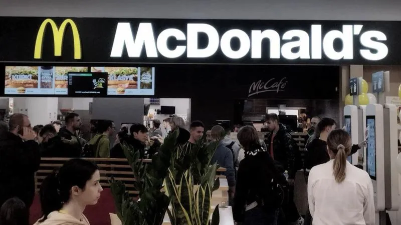 Wynagrodzenia młodocianych w McDonald’s